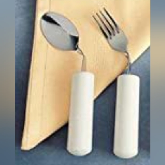 Adaptive Angled Spoon and Fork for Right Handed users - Picture 2 of 5